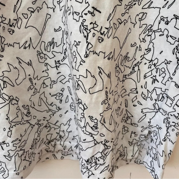 NWOT Puma t-shirt  with neon cheetah on black and white graphic pattern‎ - Picture 4 of 6